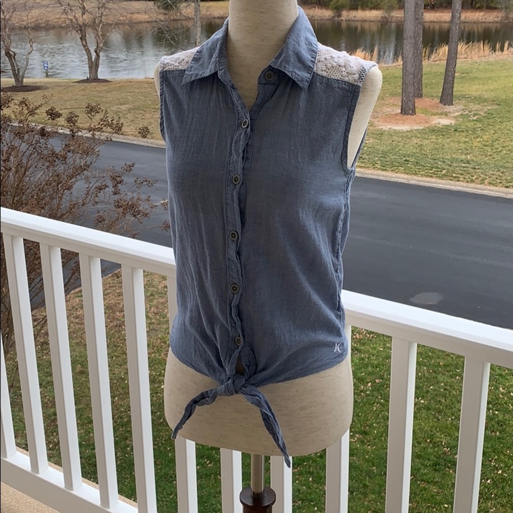 Hurley Button Up Sleeveless Collar Top